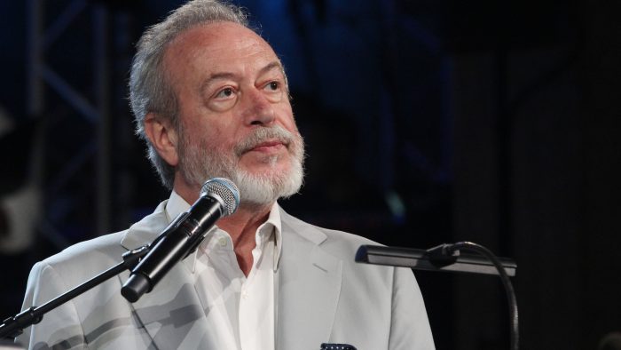 Γρηγόρης Βαλτινός: «Δεν το δέχομαι να παίρνουν ηθοποιούς ανάλογα με τους followers»