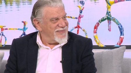 Γιάννης Βούρος