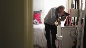 all-the-empty-rooms-netflix