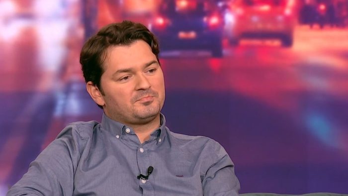 Γιάννης Απέργης: «Ήρθαν κάποιες δουλειές ρεπερτορίου και λέμε… να περάσω στο ποιοτικό ή θα πεινάσω;»