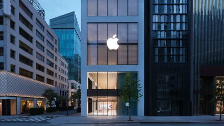 Apple: Προσλαμβάνει βετεράνο της Google στη θέση του νέου αντιπροέδρου AI