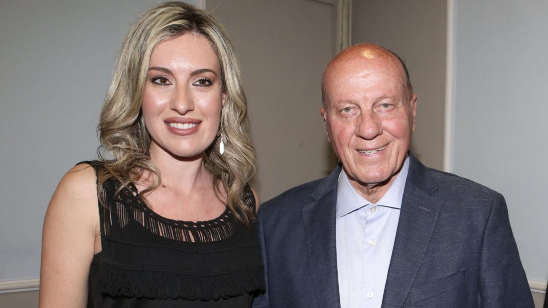 Πόπη Δομάζου