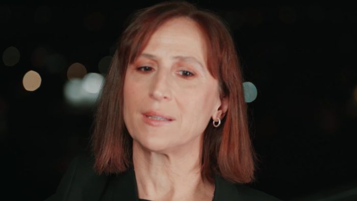 Γιούλη Τσαγκαράκη: «Ξεκίνησα ψυχοθεραπεία γιατί ένιωθα ανεπαρκής, ελευθερία δεν ένιωσα ποτέ, ήμουν πάντα φυλακισμένη στα παιδικά μου τραύματα»