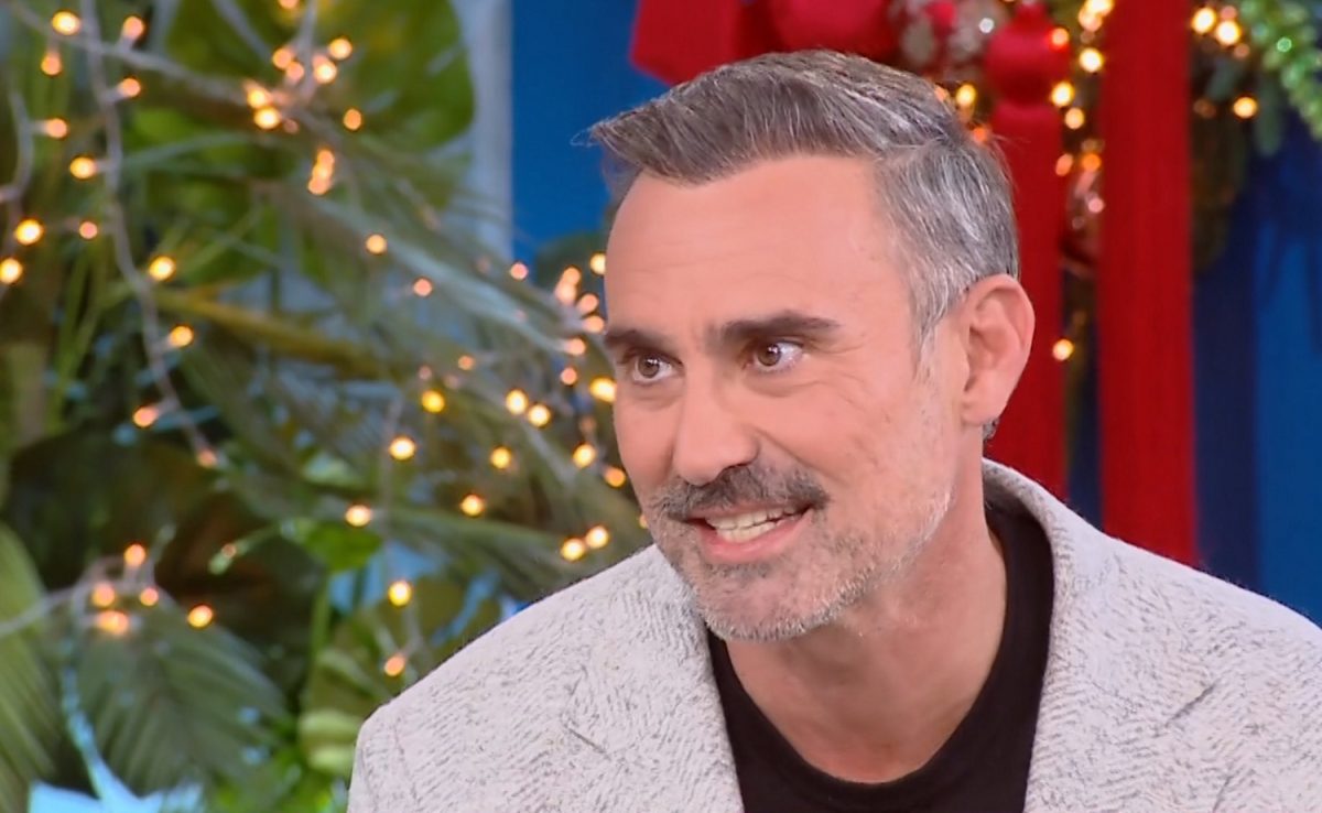 Γιώργος Καπουτζίδης