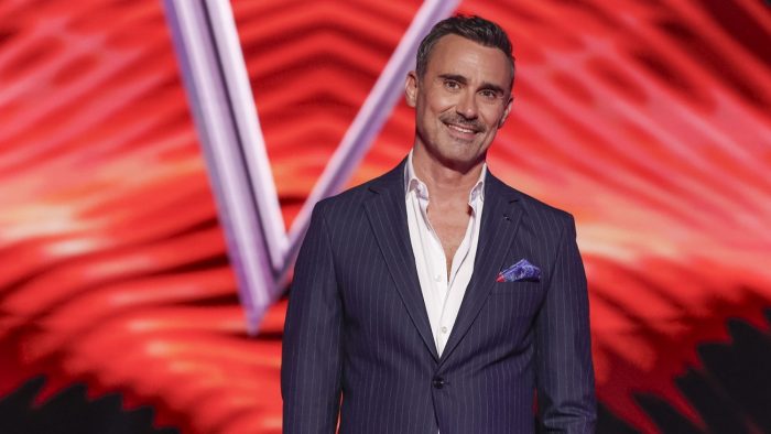 The Voice – Γιώργος Καπουτζίδης για Έλενα Παπαρίζου: «Πολλές σκέψεις πέρασαν στο τι πρέπει να κάνουμε, αν πρέπει να ακυρώσουμε»