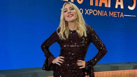 Σμαράγδα Καρύδη