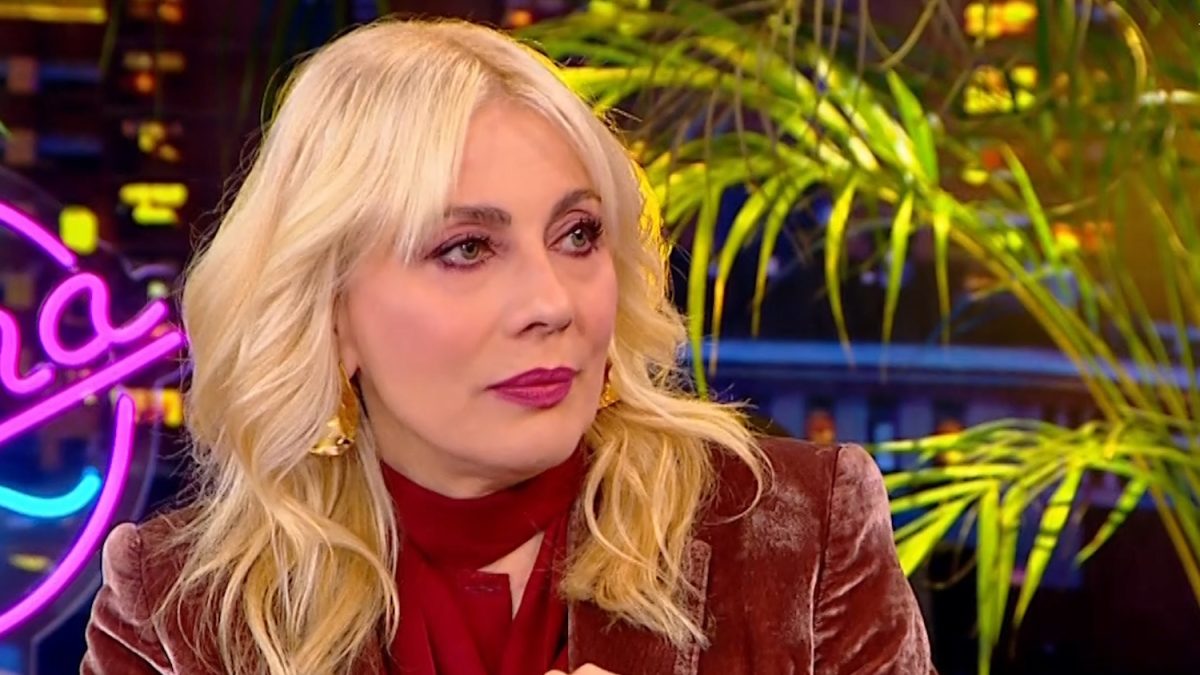 Σμαράγδα Καρύδη