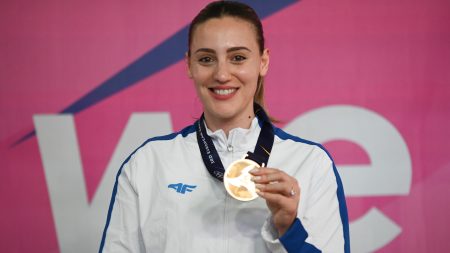 Άννα Κορακάκη