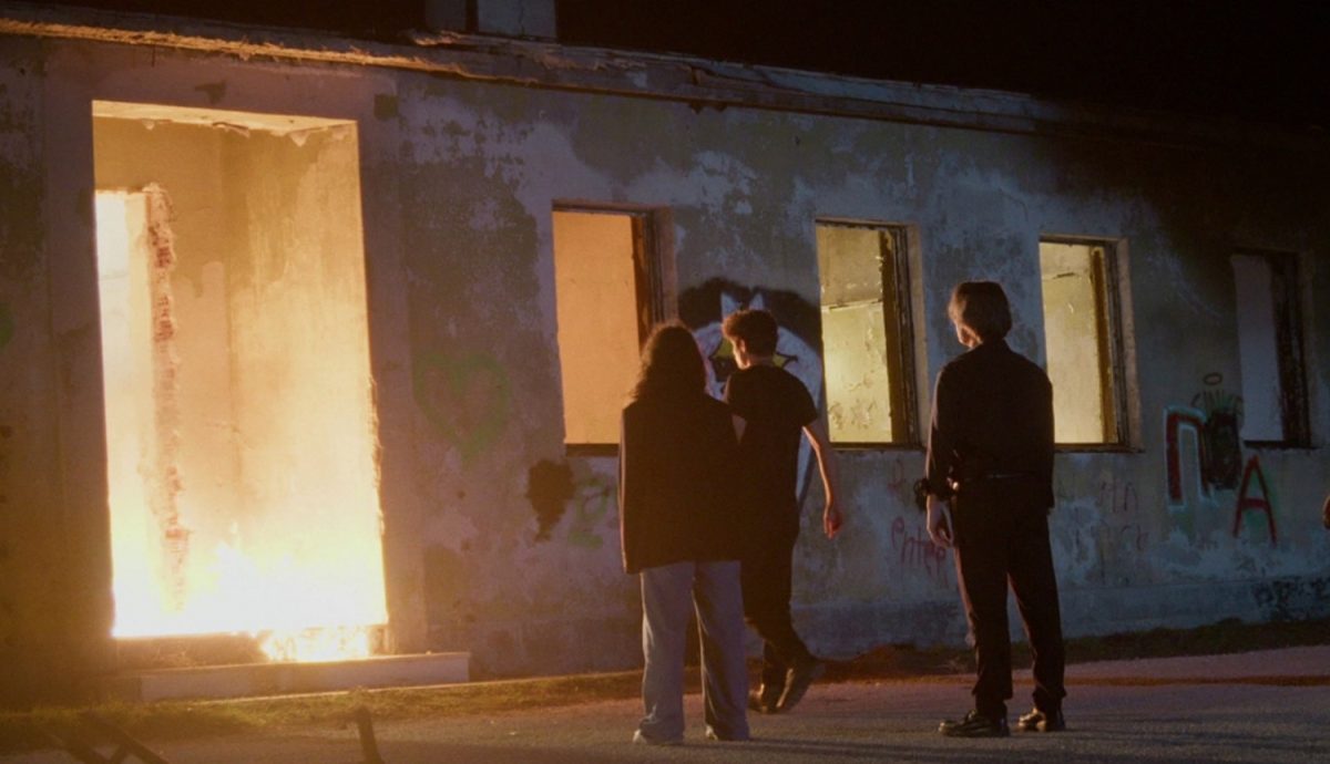 Να μ' αγαπάς