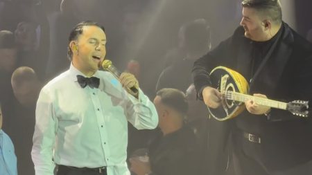 Γιώργος Μαζωνάκης