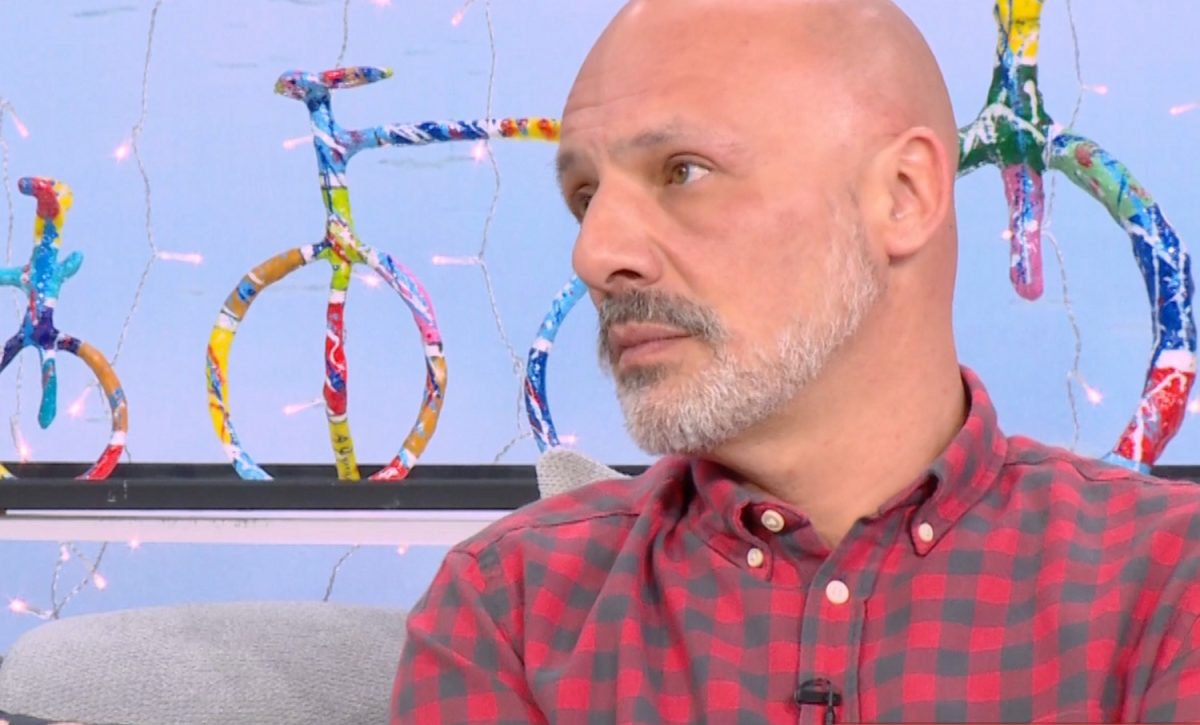 Νίκος Μουτσινάς