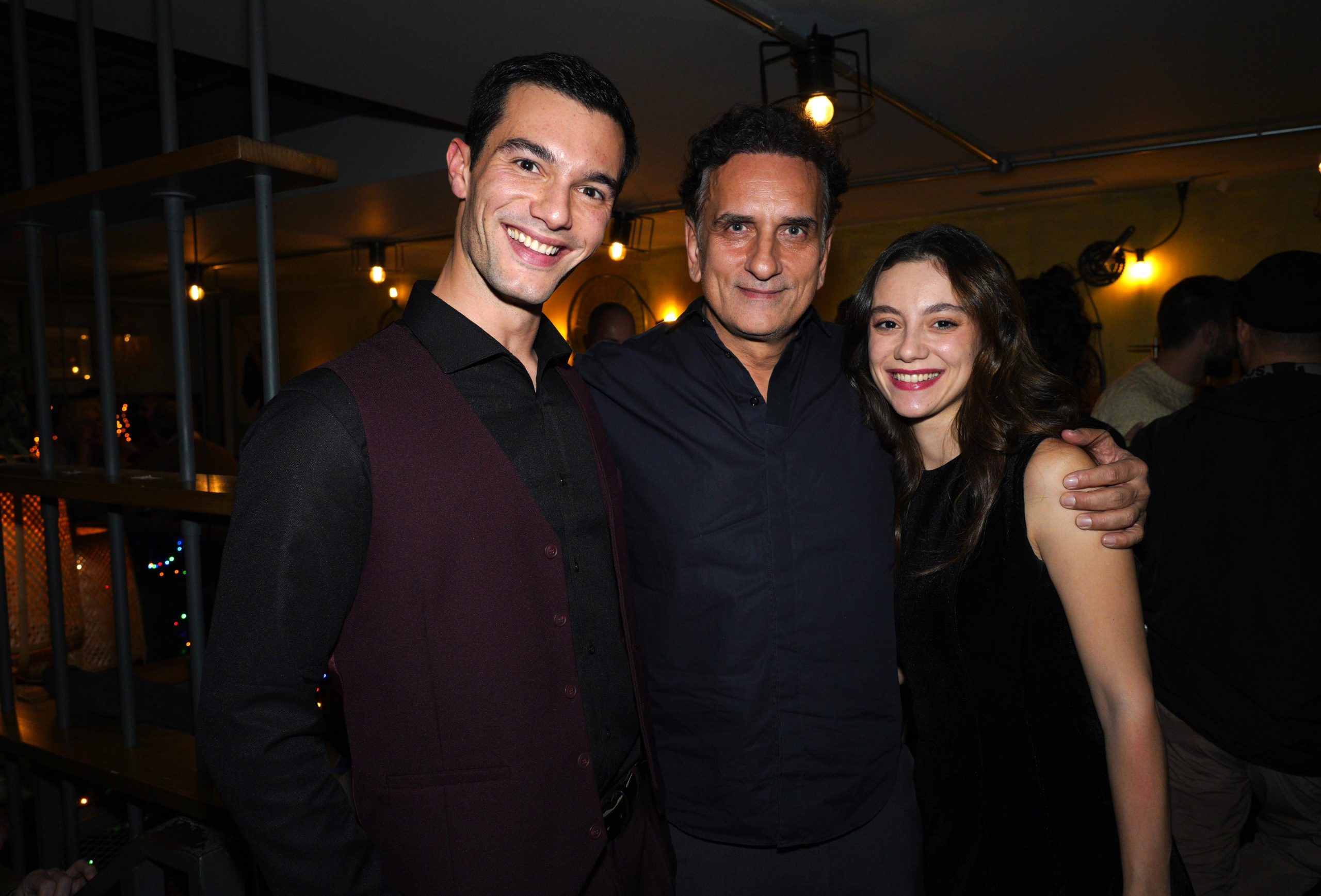 nikos kosonas nikos psarras athina roditou