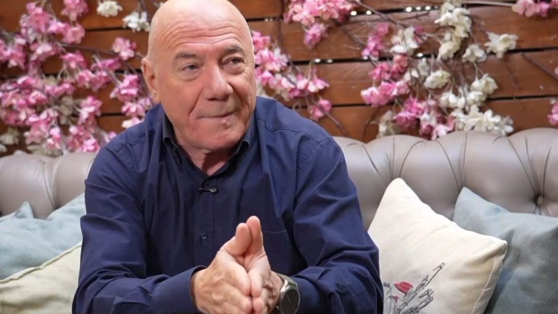 Μένιος Σακελλαρόπουλος