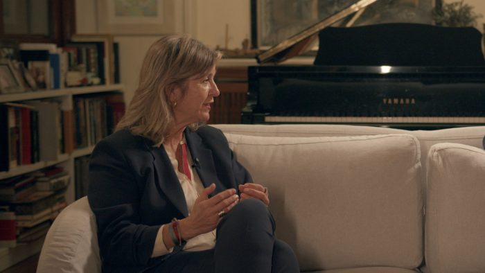 Θάνος Μικρούτσικος: «Φοβήθηκα ότι θα αλλάξουν όλα, πήρα τα πράγματα μου και έφυγα από το σπίτι» θυμάται η σύζυγος του