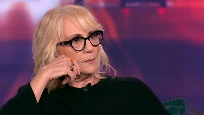 Θέμις Μπαζάκα: «Είναι δεδομένο ότι εγώ θα παίζω τη γιαγιά και ο άντρας στην ίδια ηλικία θα είναι ο εραστής»