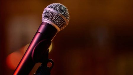 τραγουδιστής