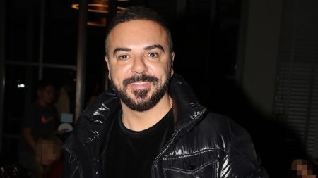 Τριαντάφυλλος