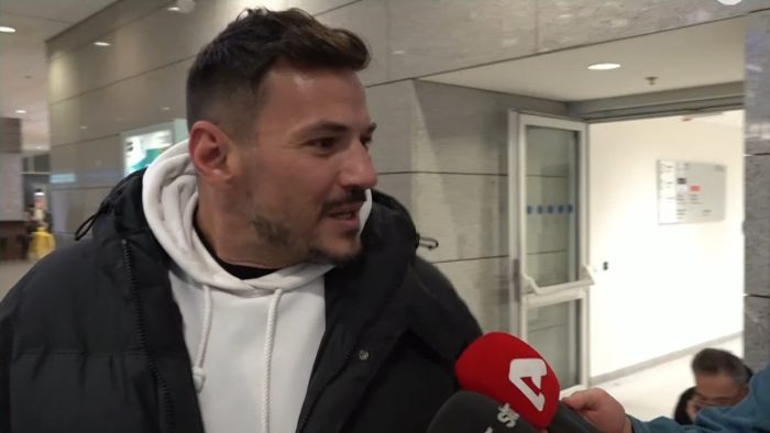 Κώστας Τσουρός: «Τώρα θα κυνηγάτε εμένα στο αεροδρόμιο; Πάτε καλά; Σταματήστε»