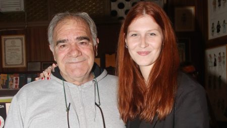 Γιάννης Μποσταντζόγλου, Θαλασσινή Βοσταντζόγλου