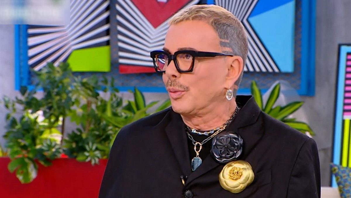 Λάκης Γαβαλάς