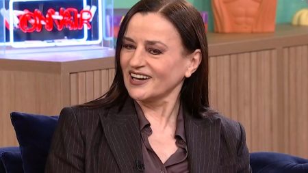 Καρυοφυλλιά Καραμπέτη