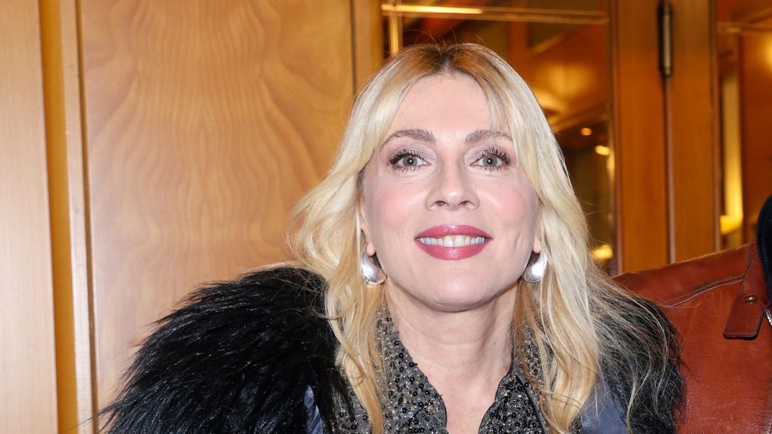 Σμαράγδα Καρύδη