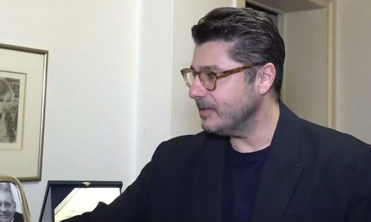 Λάμπρος Κωνσταντάρας