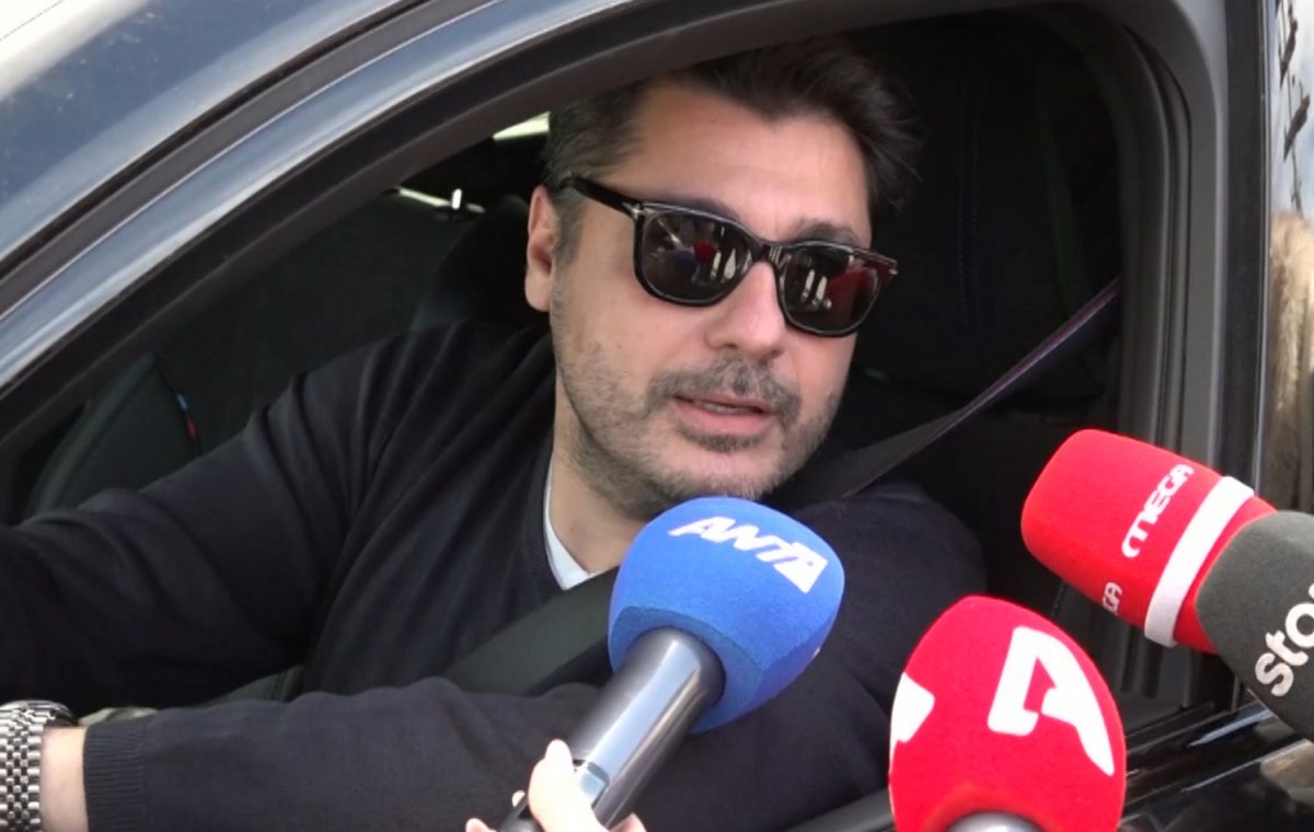 Λάμπρος Κωνσταντάρας