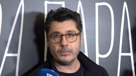 Λάμπρος Κωνσταντάρας