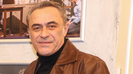 Θανάσης Κουρλαμπάς