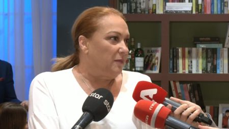 Ρένια Λουιζίδου