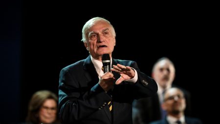 Μανώλης Μαυρομμάτης