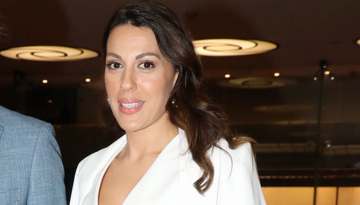 Άννα Μενενάκου