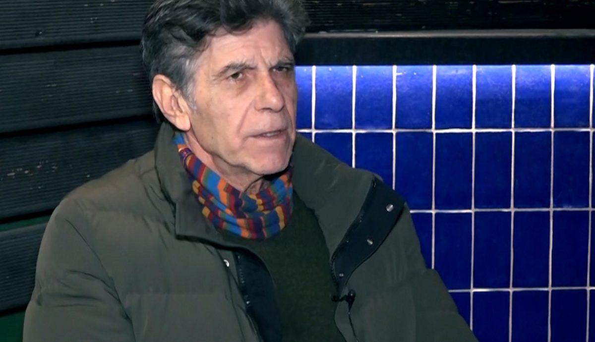 Γιάννης Μπέζος