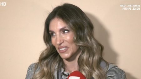 Αθηνά Οικονομάκου
