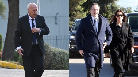 Γιώργος Παπαδάκης: Πλήθος κόσμου στη Ριτσώνα για το τελευταίο αντίο στον σπουδαίο δημοσιογράφο – Φωτογραφίες