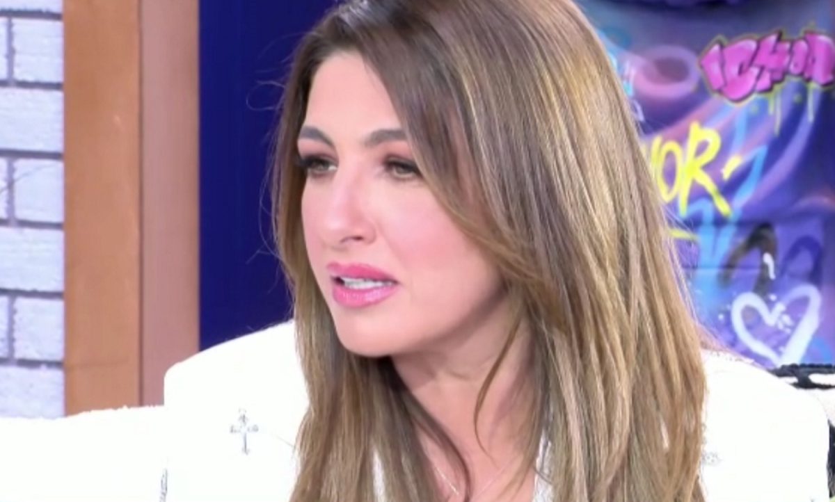 Έλενα Παπαρίζου