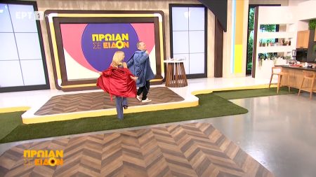 Φώτης Σεργουλόπουλος και Τζένη Μελιτά έκαναν είσοδο στην εκπομπή φορώντας τις… ρόμπες τους – Η επιστροφή του παρουσιαστή