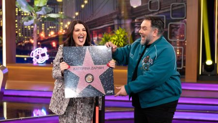 The 2Night Show: Αυτοί είναι οι αποψινοί (26/1) καλεσμένοι του Γρηγόρη Αρναούτογλου