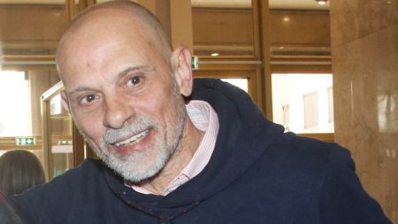 Τζώνυ Θεοδωρίδης: «Η Λάμψη ήταν στίγμα, υπήρχε πραγματική δυσκολία των ηθοποιών»