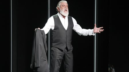 Γιάννης Βούρος