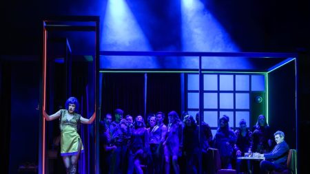 «Λόλα» – Μια παράσταση αφιερωμένη στο «Μαζί για το Παιδί»