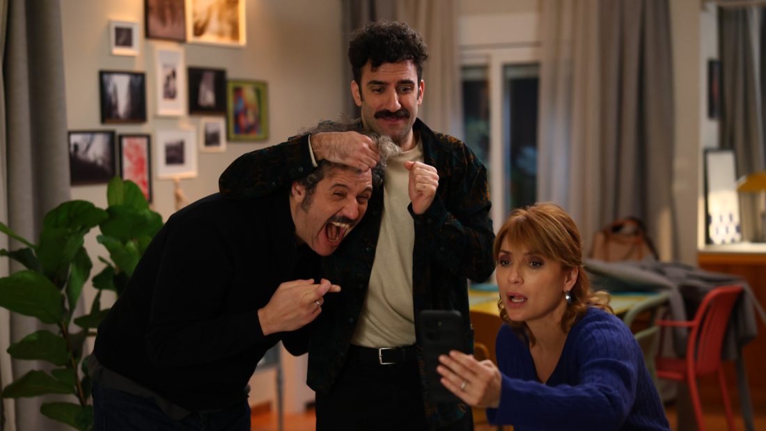 Τρομεροί Γονείς: Ο Στέφανος με τον Σάκη οργανώνουν πάρτι με την παλιά τους παρέα