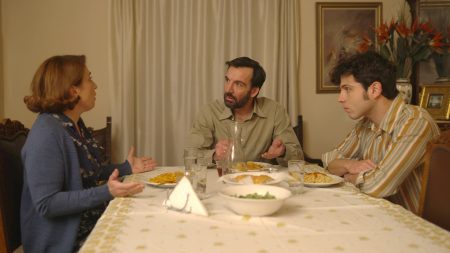 Ηλέκτρα: Η Δανάη βάζει μπροστά το σχέδιο της ζήλειας με «μοχλό» τον Μίμη