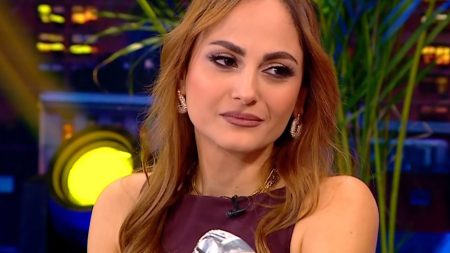 Γιασμίν Αλιζαντέ: «Στους πέντε μήνες φυλάκισης, ο μπαμπάς μου έκανε απεργία πείνας - Ο κόσμος πρέπει να μιλάει για το Ιράν»