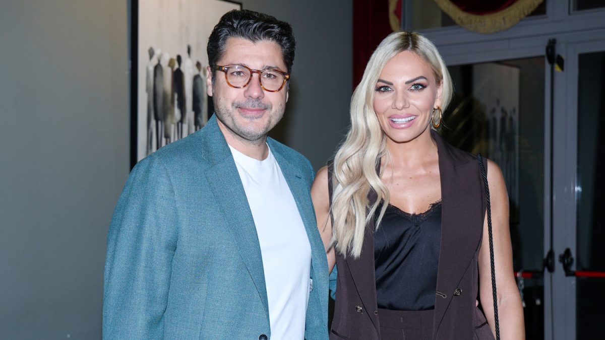 Λάμπρος Κωνσταντάρας, Ιωάννα Μαλέσκου