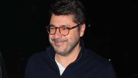 Λάμπρος Κωνσταντάρας