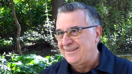 Γιώργος Κουβαράς