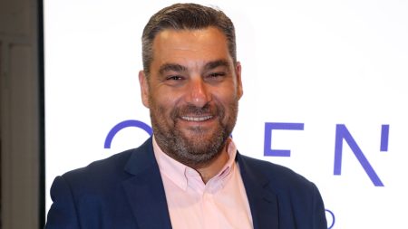 Μάνος Νιφλής