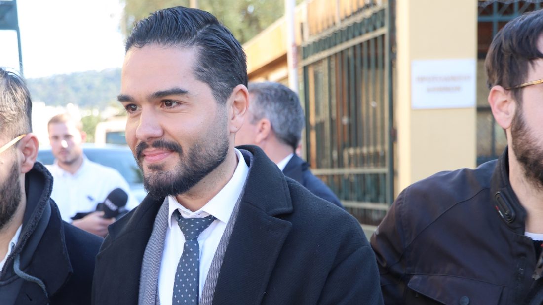 Χρήστος Μάστορας: «Είμαι εδώ για να αναλάβω τις ευθύνες μου» – Οι πρώτες δηλώσεις μετά την αναβολή της δίκης